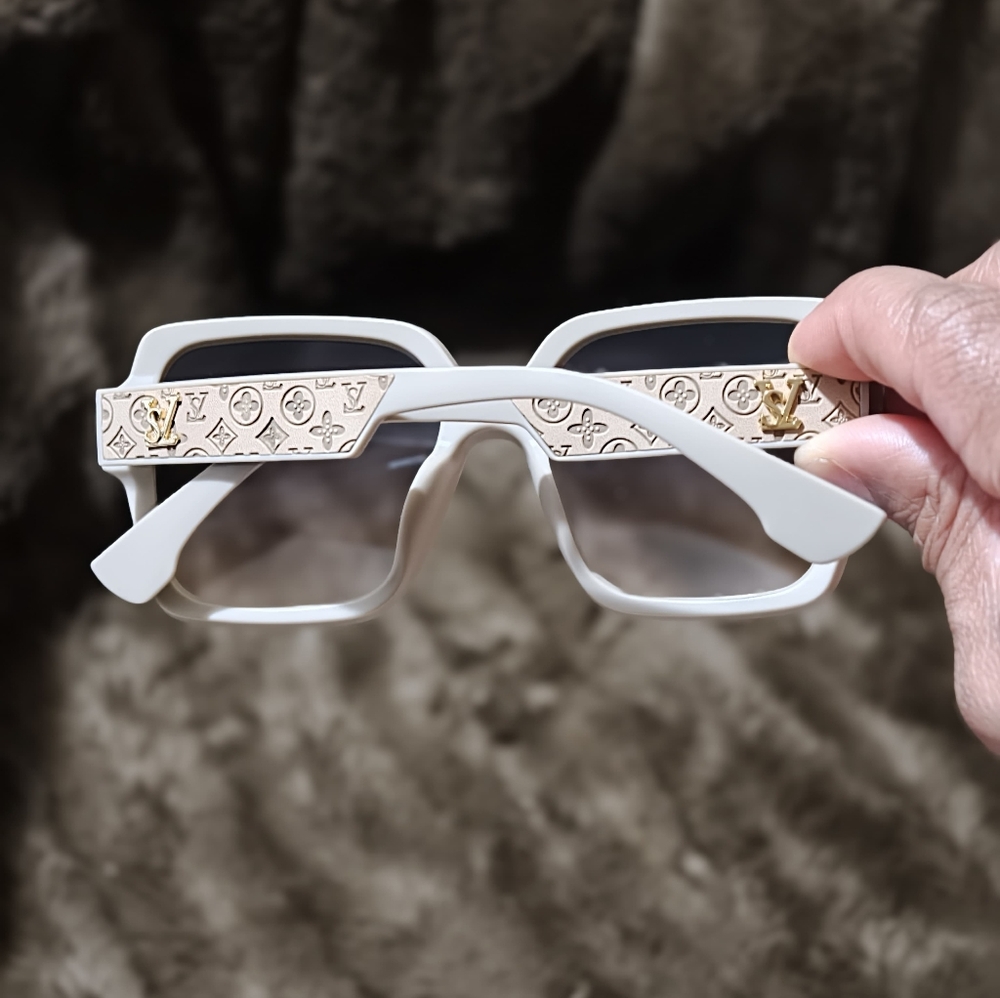Designer Gradient Brown Sunglasses - Picture 4 of 6